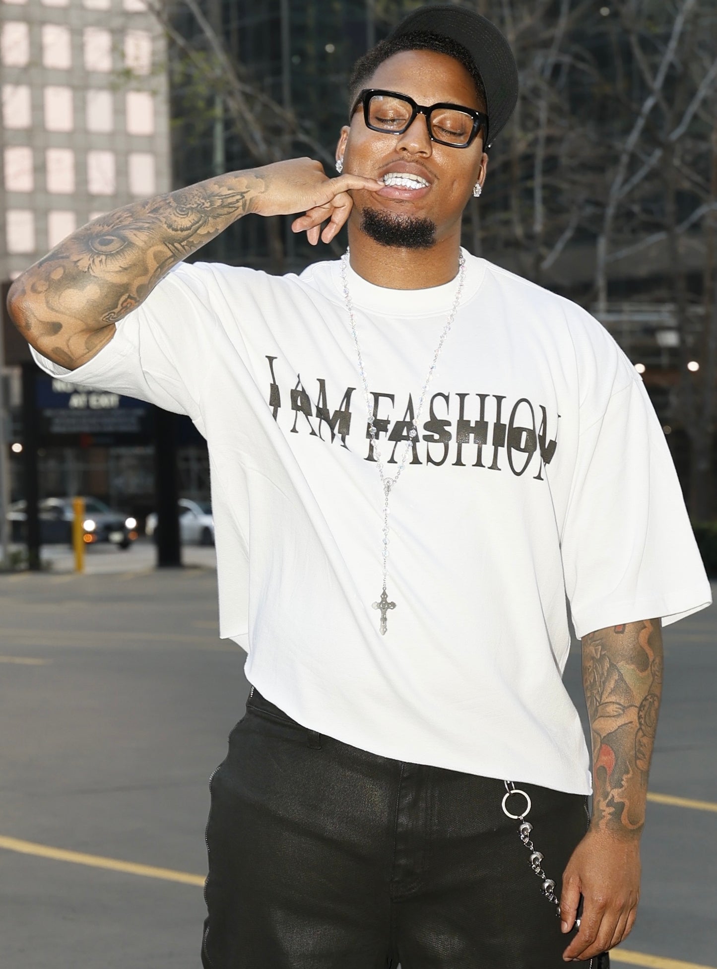 I AM FASHION TEE